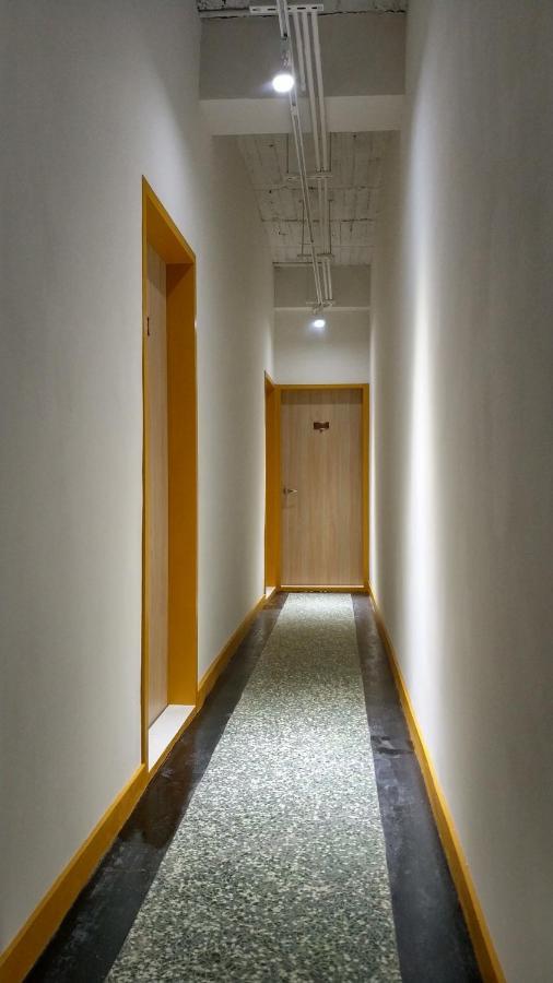Swf淡水新五福旅館 Sinwufu Hotel מראה חיצוני תמונה