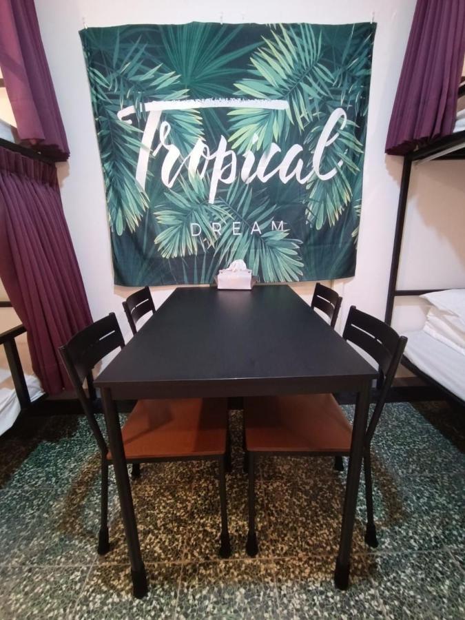 Swf淡水新五福旅館 Sinwufu Hotel מראה חיצוני תמונה