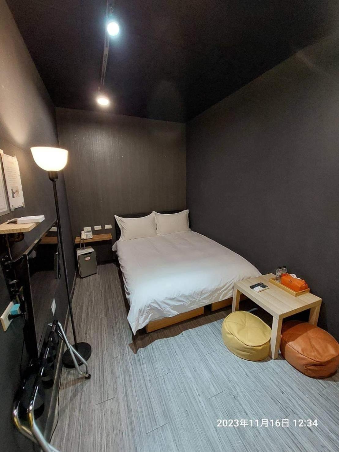 Swf淡水新五福旅館 Sinwufu Hotel מראה חיצוני תמונה