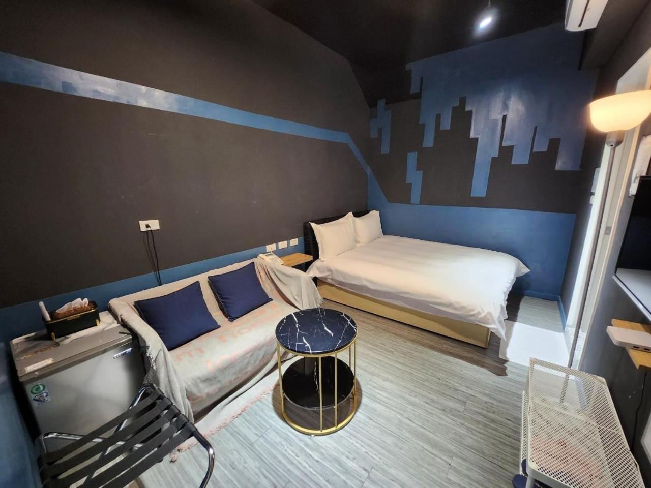 Swf淡水新五福旅館 Sinwufu Hotel מראה חיצוני תמונה